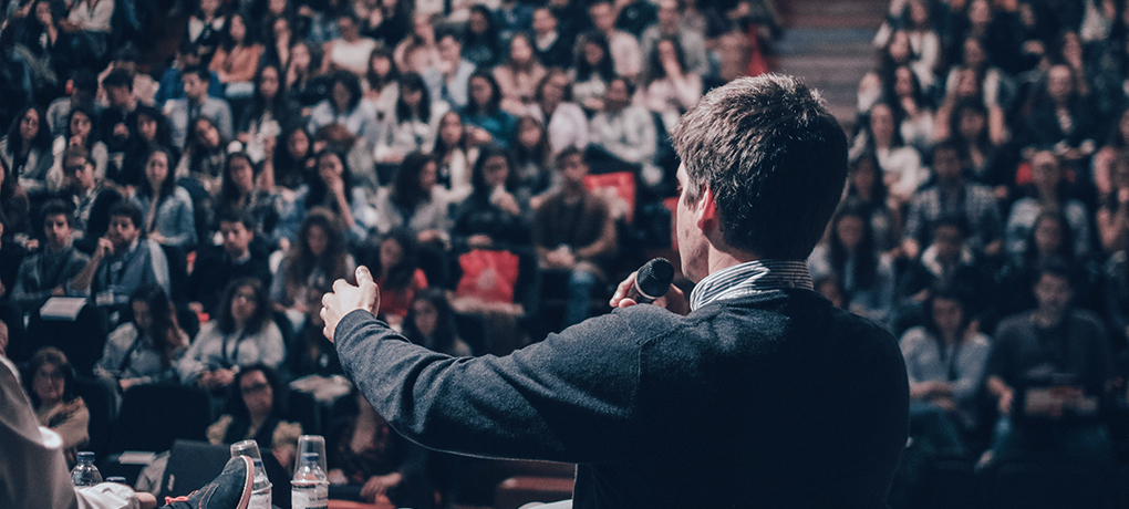 Choosing the Best Virtual AGM Platform for Your Organization Choosing the Best Virtual AGM Platform for Your Organization